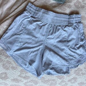 Lululemon Hotty-Hot High Rise Lined Shorts 4”